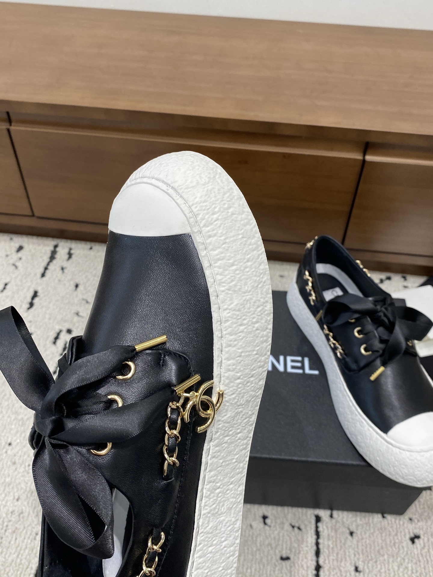 Women's high heels